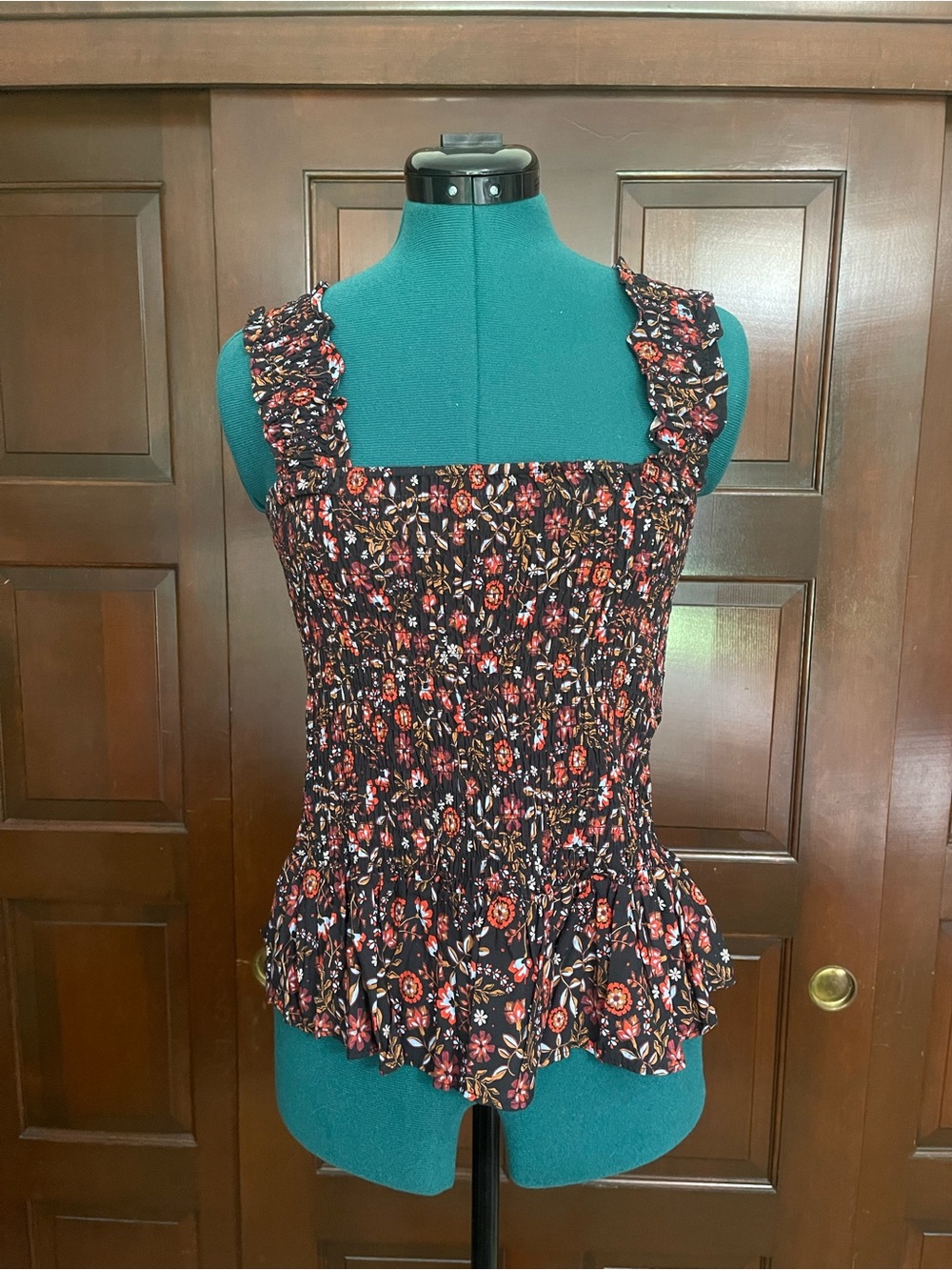 Smocked Floral Ruffle Strap Camisole in Black